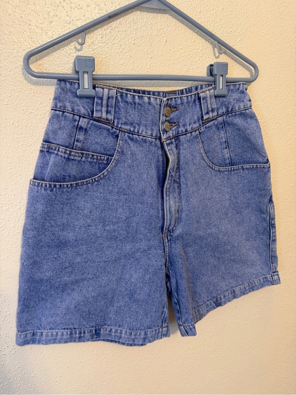 Vintage Nuovo High Rise Shorts - Picture 3 of 9